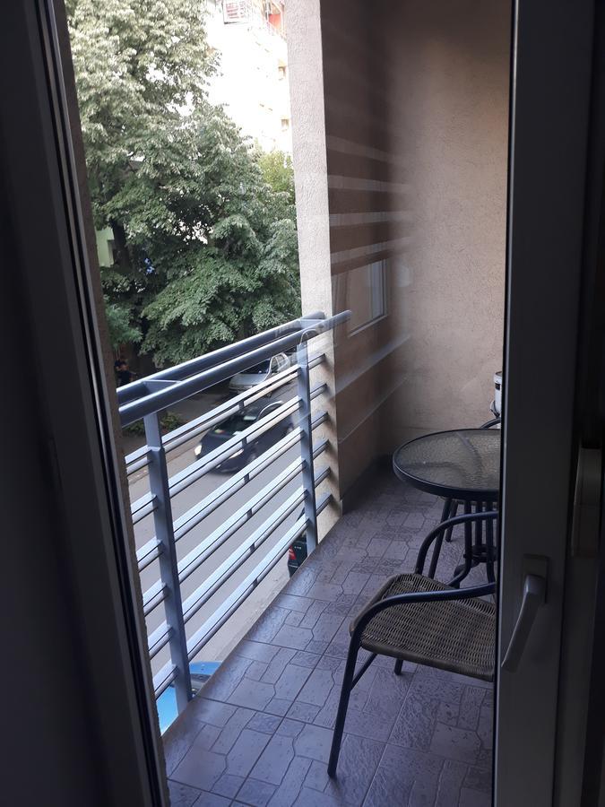 Apartment Azzuro 2 Нови Сад Екстериор снимка